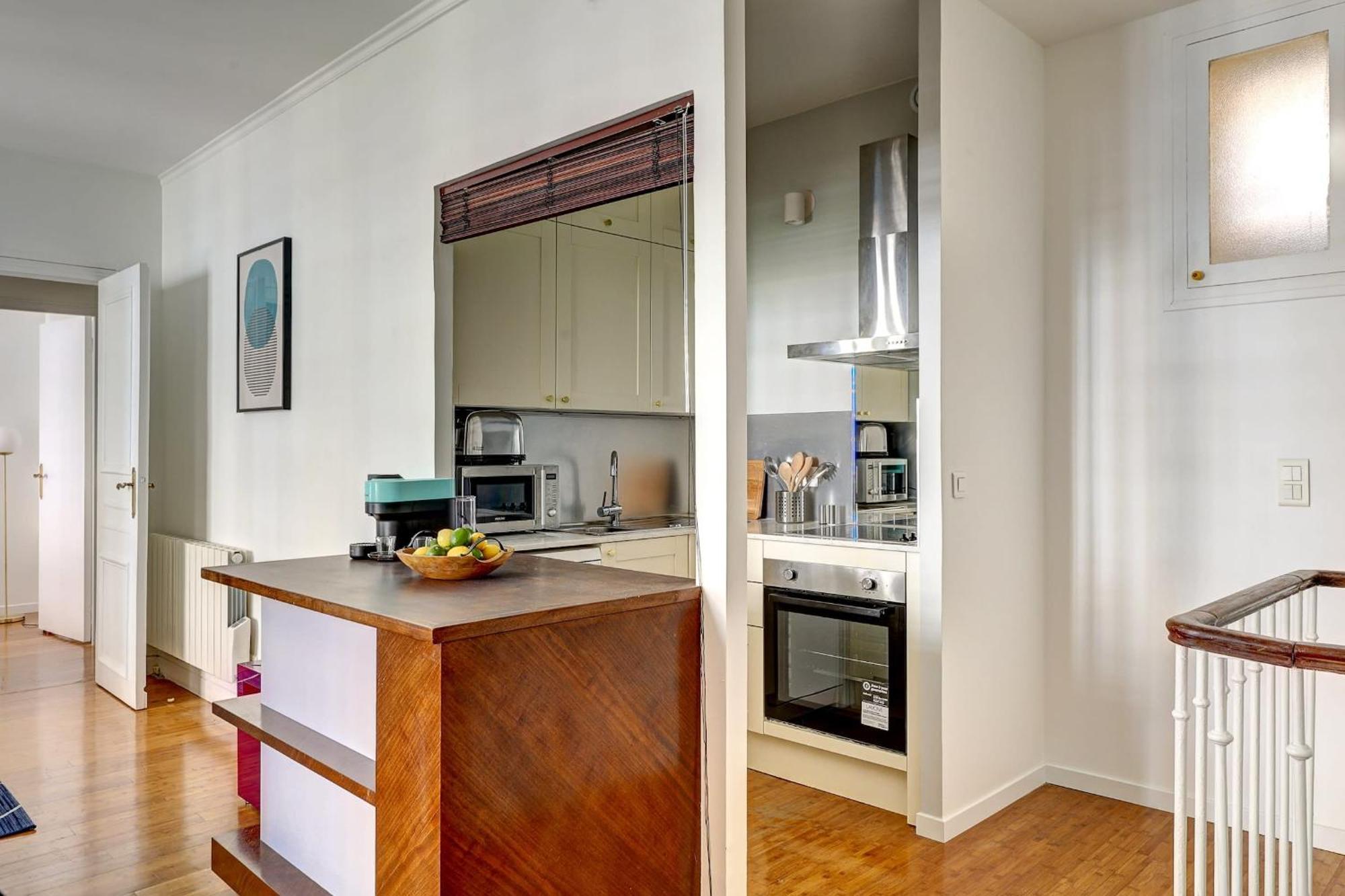 Champs-Elysees - 2Br With Balcony - Cityapartmentstay 巴黎 外观 照片