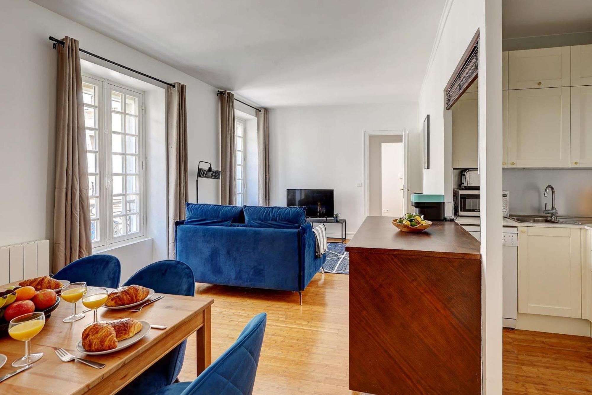 Champs-Elysees - 2Br With Balcony - Cityapartmentstay 巴黎 外观 照片