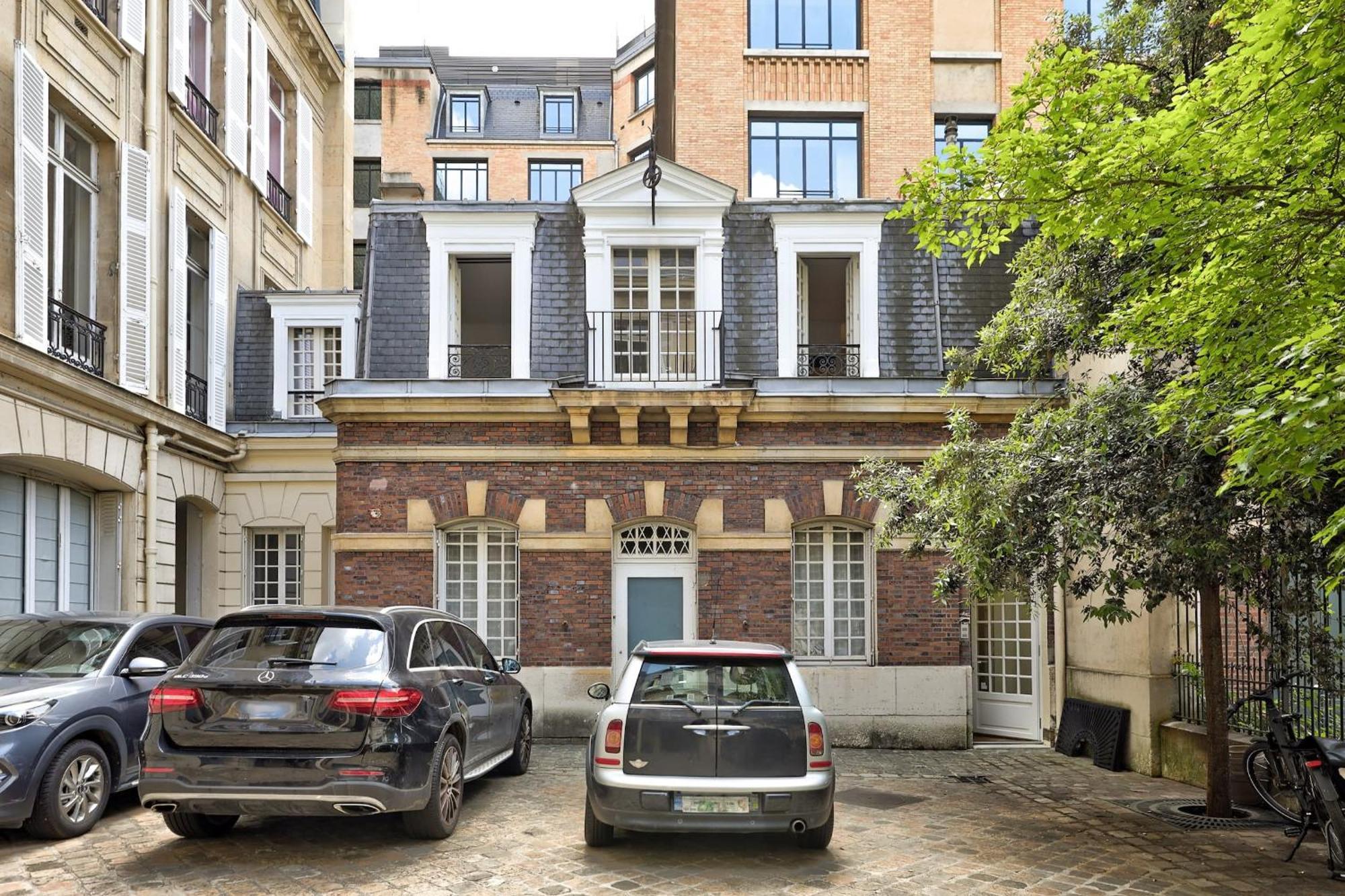 Champs-Elysees - 2Br With Balcony - Cityapartmentstay 巴黎 外观 照片